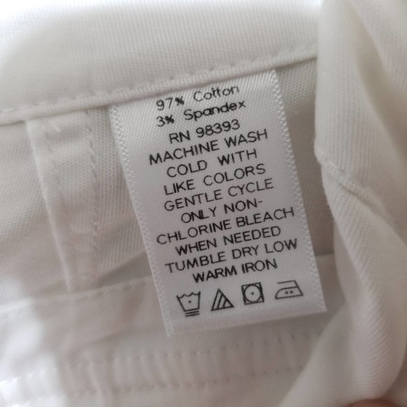 Lisa Rinna Collection Colored Cuffed Capri Pants 2 - Picture 4 of 10